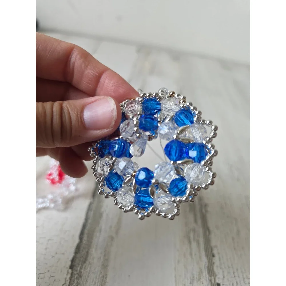 Vintage wreath beaded ornament red blue Xmas tree